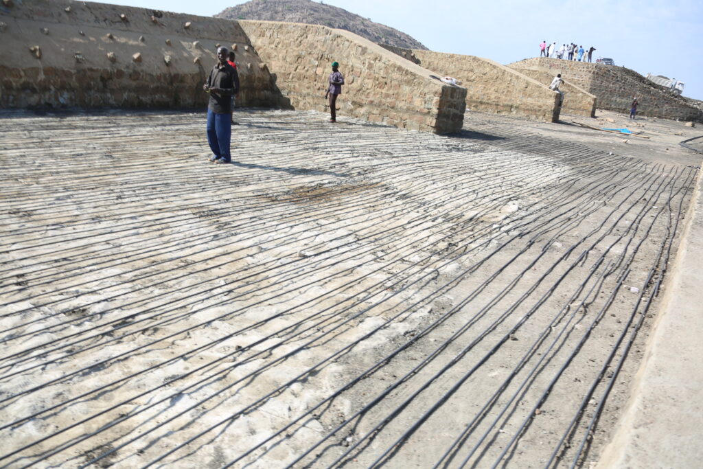 لاعادة تأهيل سد بوط في ولاية النيل الازرق Iron fittings to rehabilitate of the Butt Dam in Blue Nile State