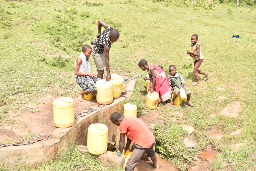 Maji ya chini ya Ardhi Yachangia Kupunguza Ukatili wa Kijinsia katika Jamii Mashariki mwa Uganda.
