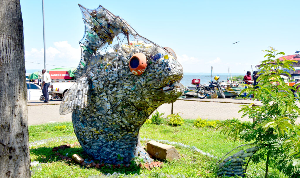 plastic fish model 1