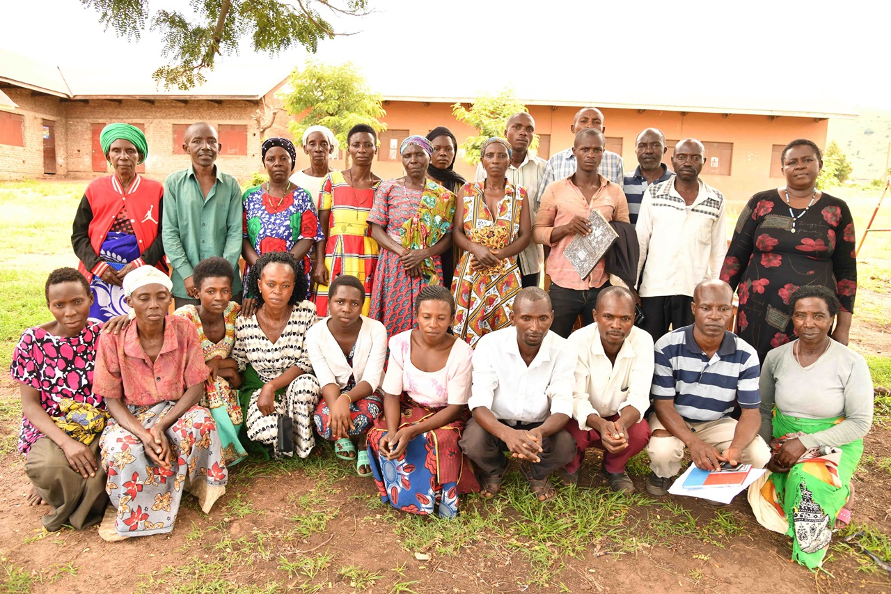 Reformed poachers livelihood FEATURE IMAGE
