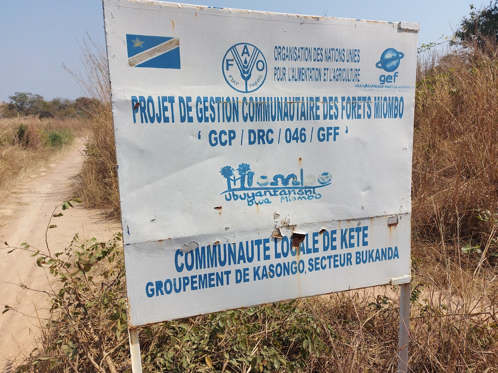 UN FAO sign post