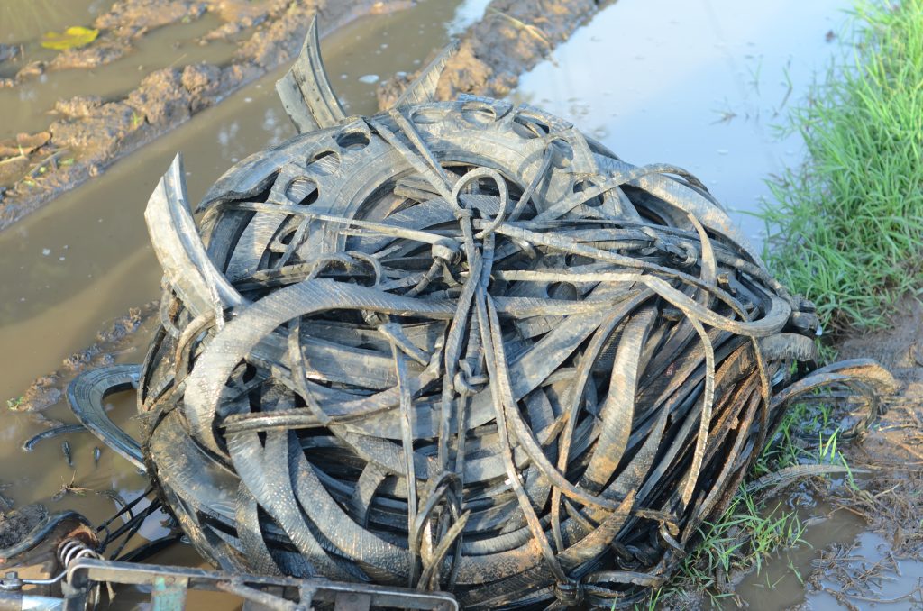 tryes wastes from garages are around the River