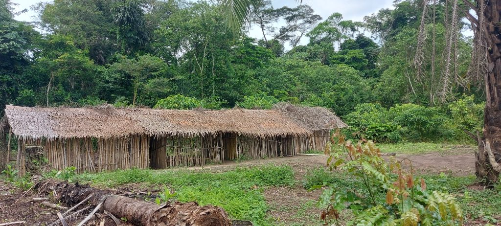 Several villages around Boteka have no schools schoolchildren study in huts
